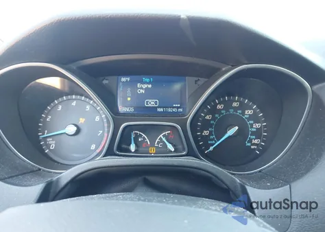 2014 Ford Focus Se z USA, uszkodzony, nr VIN 1FADP3K27EL455145